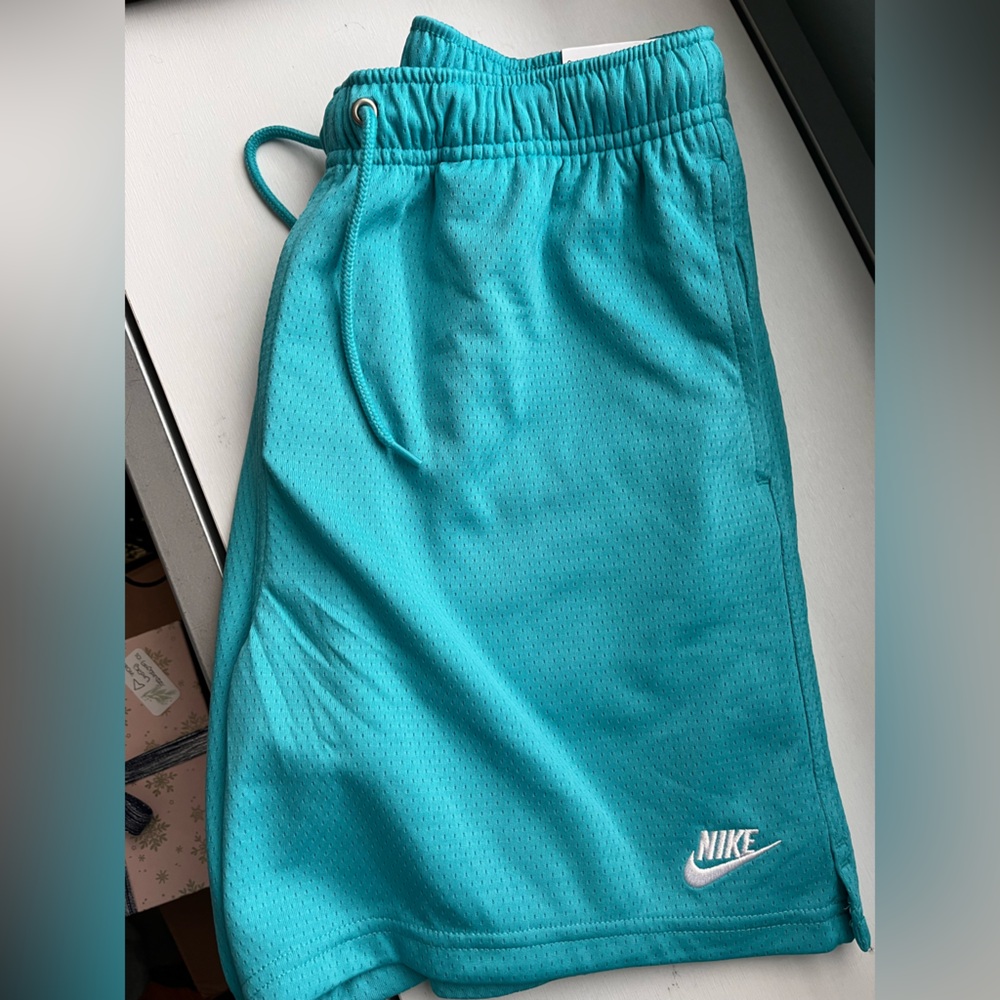 Nike Club Mesh Flow Short Above Knee Length Basketball Short